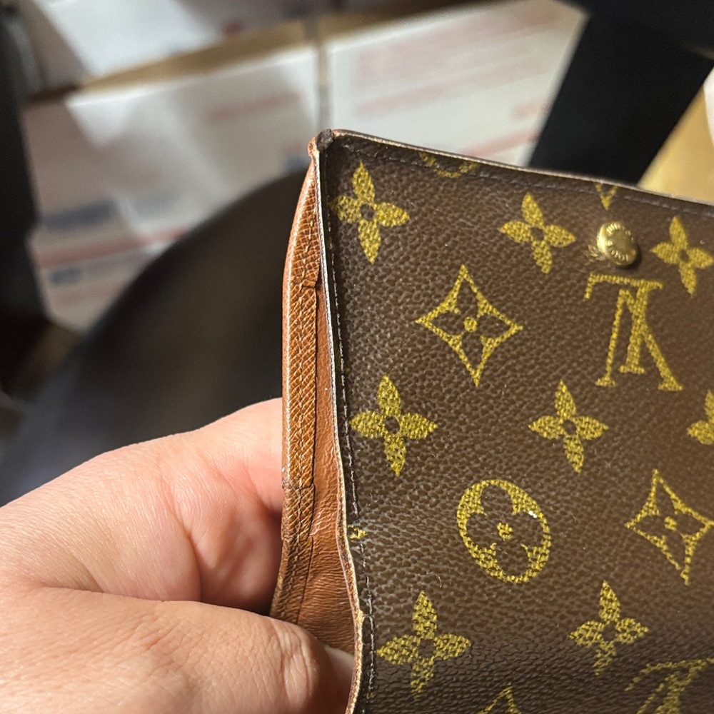 Louis Vuitton Monogram Canvas Brown Wallet - Picture 12 of 15
